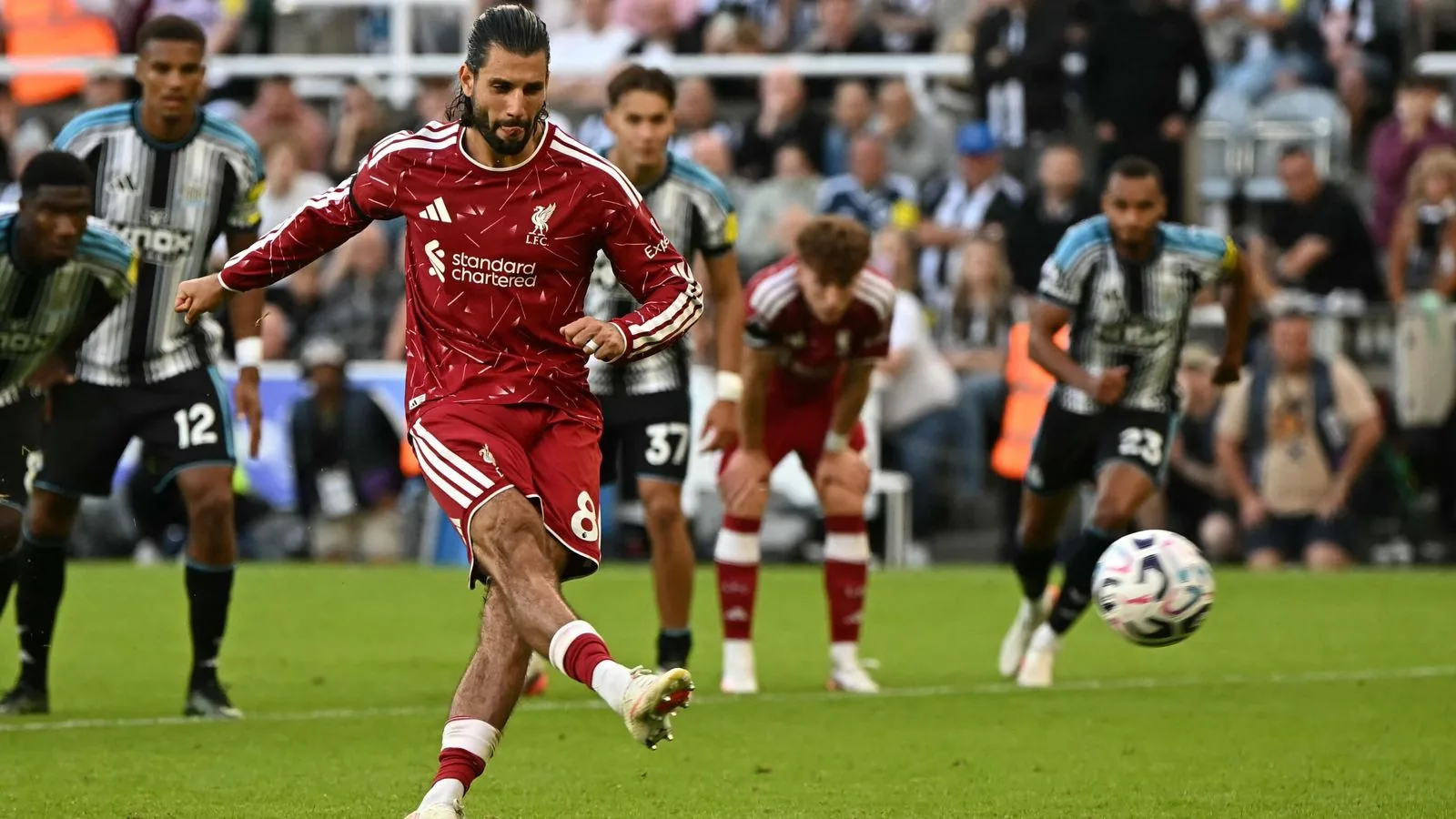 Newcastle and Liverpool draw in season opener, Iraola finds relief image 1