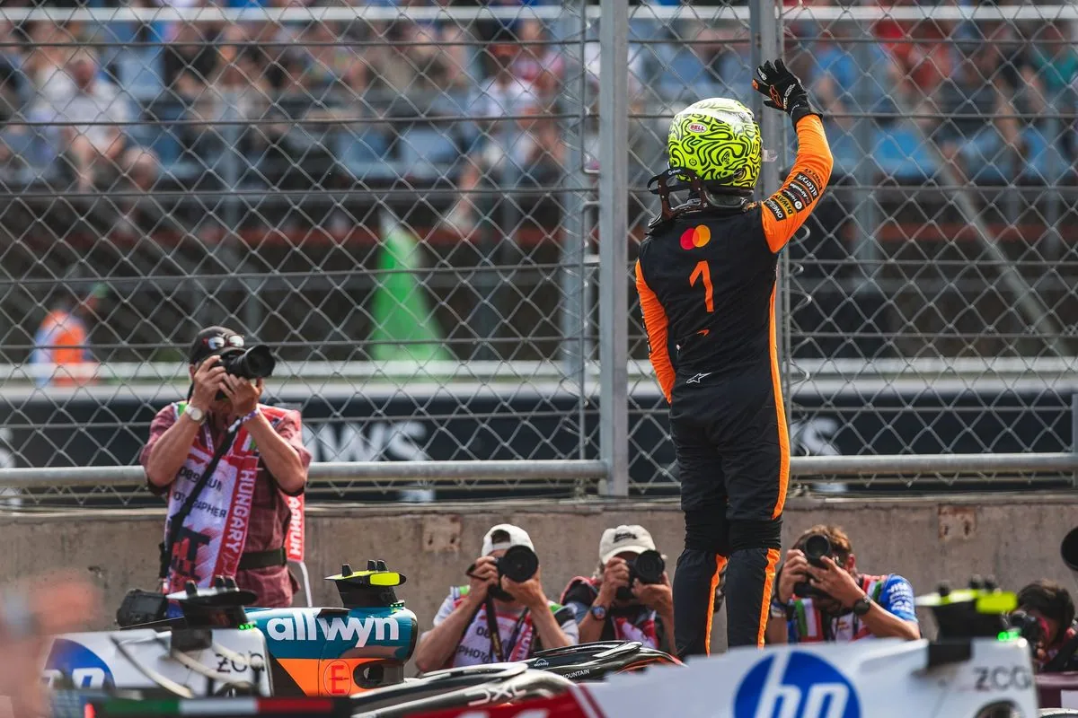 Lando Norris signs new McLaren contract until end of 2030 image 1